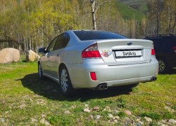Subaru Legacy 2005 года