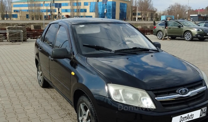 ВАЗ (Lada) Granta 2013 года