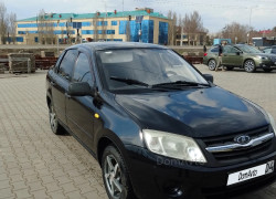 ВАЗ (Lada) Granta 2013 года