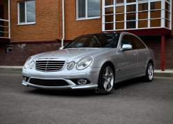 Mercedes-Benz E-Класс 2004 года