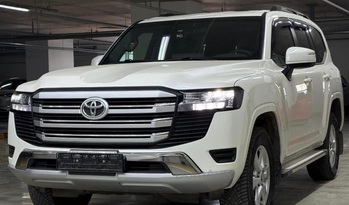 Toyota Land Cruiser 2022 года