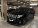 Toyota Alphard 2017 года