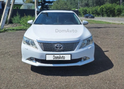Toyota Camry 2013 года