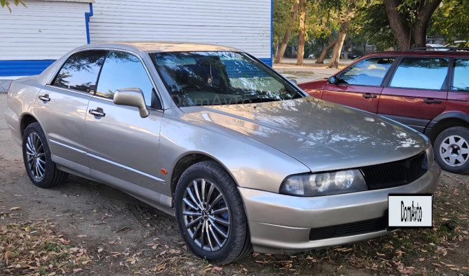Mitsubishi Diamante 1995 года