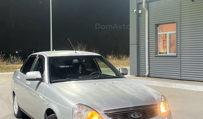 ВАЗ (Lada) Priora 2015 года