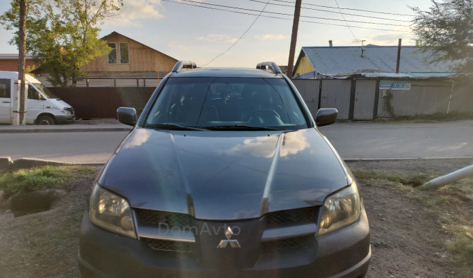 Mitsubishi Outlander 2004 года