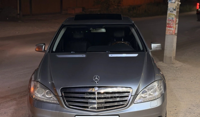Mercedes-Benz S-Класс 2007 года