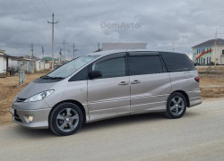 Toyota Estima 2004 года
