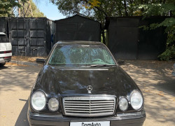Mercedes-Benz E-Класс 1995 года