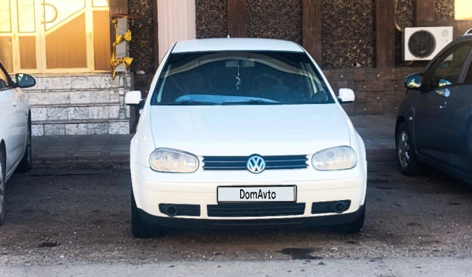 Volkswagen Golf 1998 года