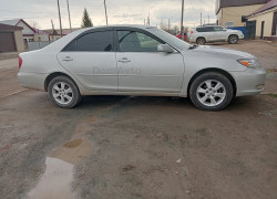 Toyota Camry 2002 года
