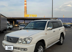 Lexus LX 2000 года