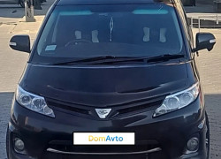 Toyota Estima 2010 года