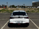 Hyundai Elantra 2023 года
