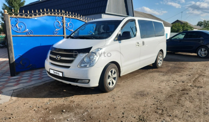 Hyundai H-1 2013 года