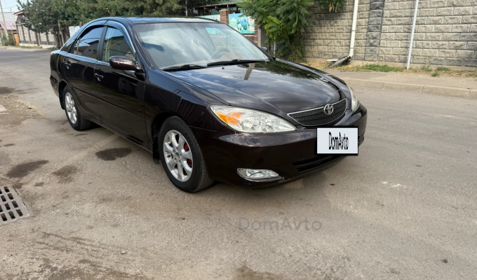 Toyota Camry 2002 года