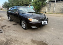 Toyota Camry 2002 года