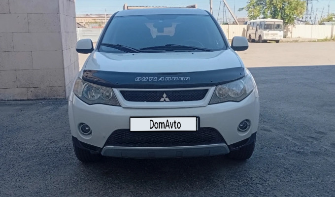 Mitsubishi Outlander 2005 года