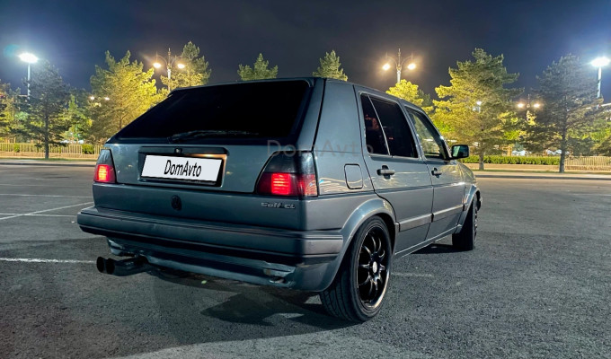 Volkswagen Golf 1988 года