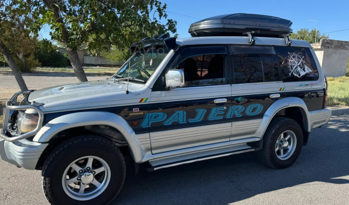 Mitsubishi Pajero 1995 года