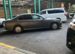 BMW 5 серия 2000 года