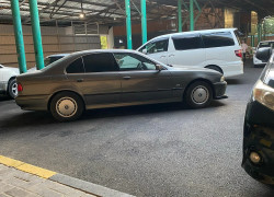BMW 5 серия 2000 года