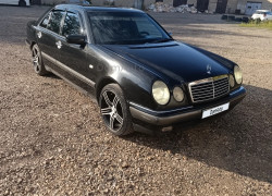 Mercedes-Benz E-Класс 1998 года