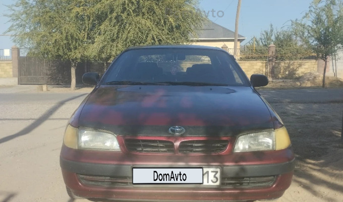 Toyota Carina E 1993 года