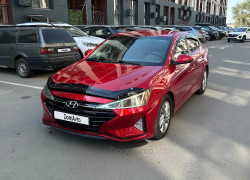 Hyundai Elantra 2020 года