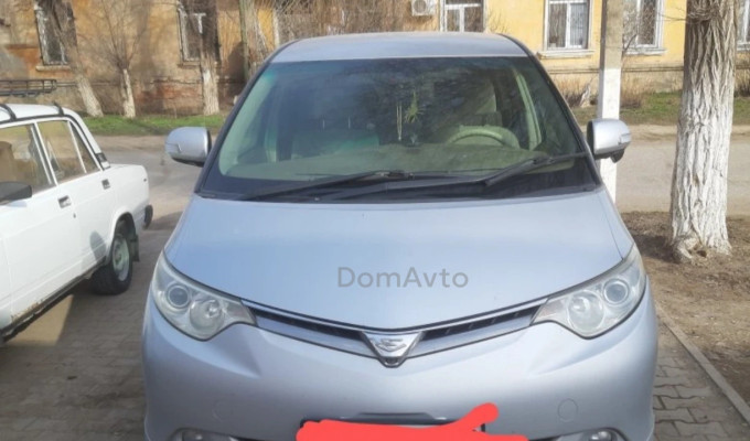 Toyota Estima 2008 года