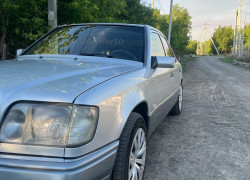 Mercedes-Benz E-Класс 1995 года