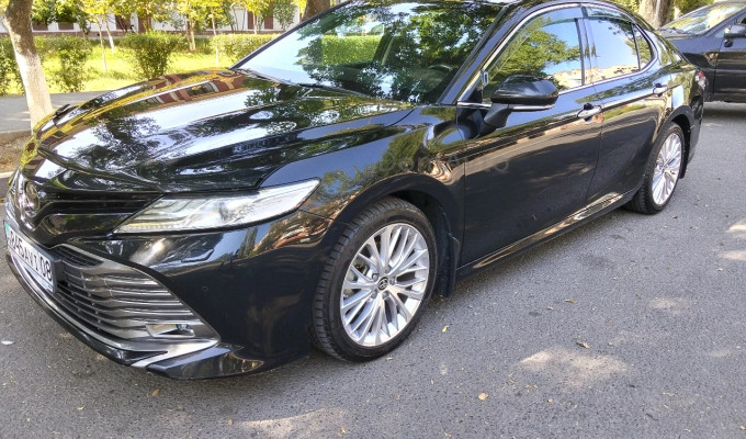 Toyota Camry 2021 года