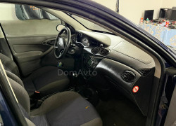 Ford Focus 2001 года