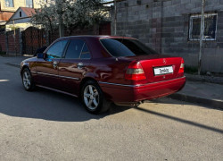 Mercedes-Benz C-Класс 1993 года