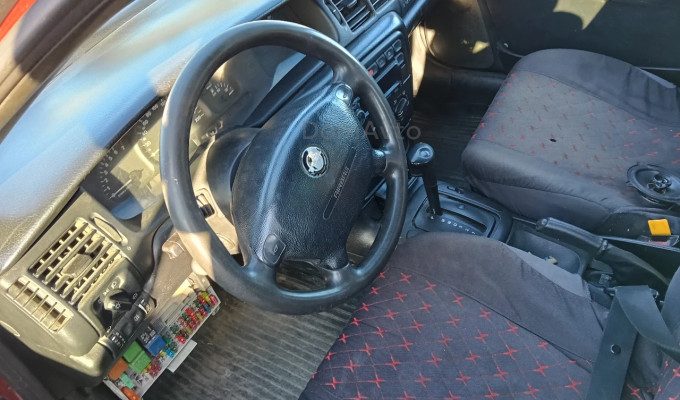Opel Vectra 1998 года