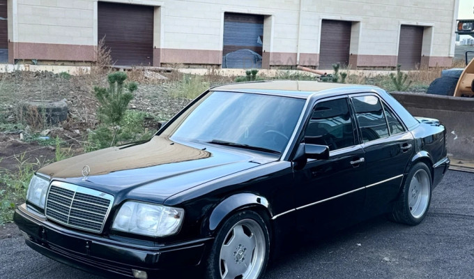 Mercedes-Benz E-Класс 1995 года