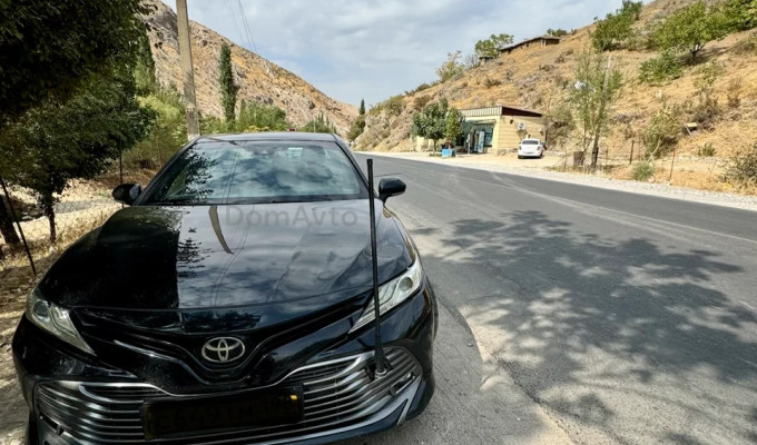 Toyota Camry 2018 года