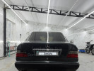Mercedes-Benz E-Класс 1995 года