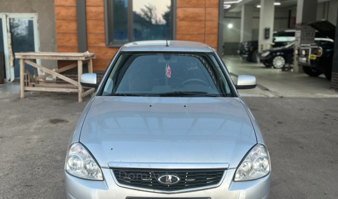 ВАЗ (Lada) Priora 2014 года