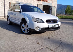 Subaru Outback 2005 года