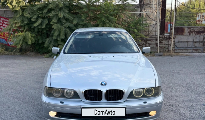 BMW 5 серия 2002 года