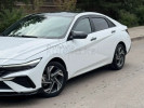Hyundai Elantra 2024 года