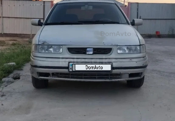 SEAT Toledo 1994 года