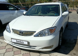 Toyota Camry 2004 года