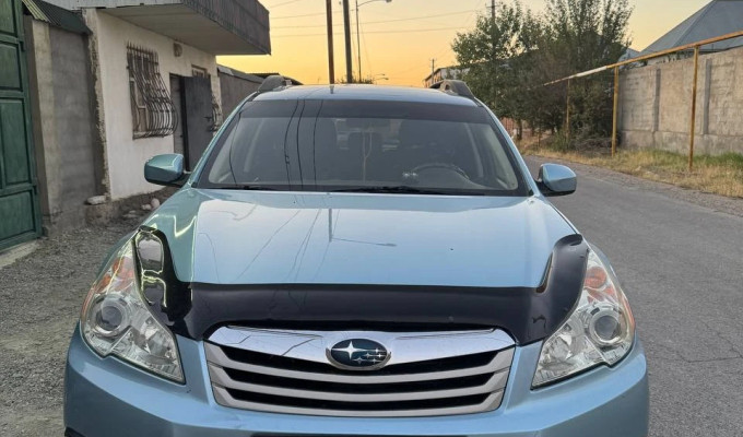 Subaru Outback 2010 года