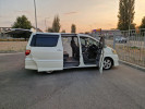 Toyota Alphard 2005 года
