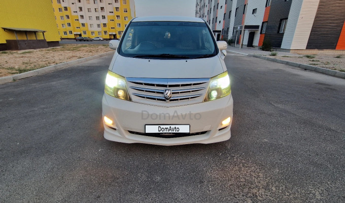 Toyota Alphard 2005 года