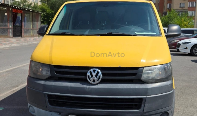 Volkswagen Transporter 2010 года