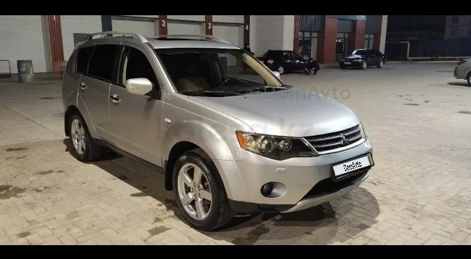 Mitsubishi Outlander 2008 года