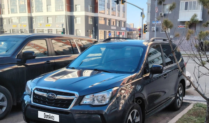 Subaru Forester 2017 года